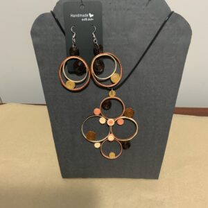 Elegant quilled earrings and necklace set, jewelry set, pendant set, beautifully handcrafted jewelry set