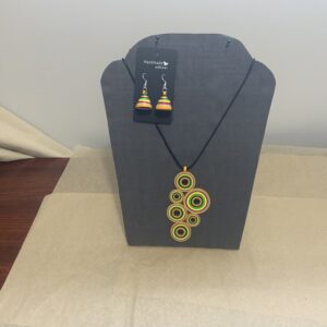 HANDMADE ELEGANT QUILLED 8 TONE CIRCULAR STYLE JEWELRY SET, EARRING AND NECKLACE SET, UNIQUE JEWELRY SET, COLOURFUL JEWELRY