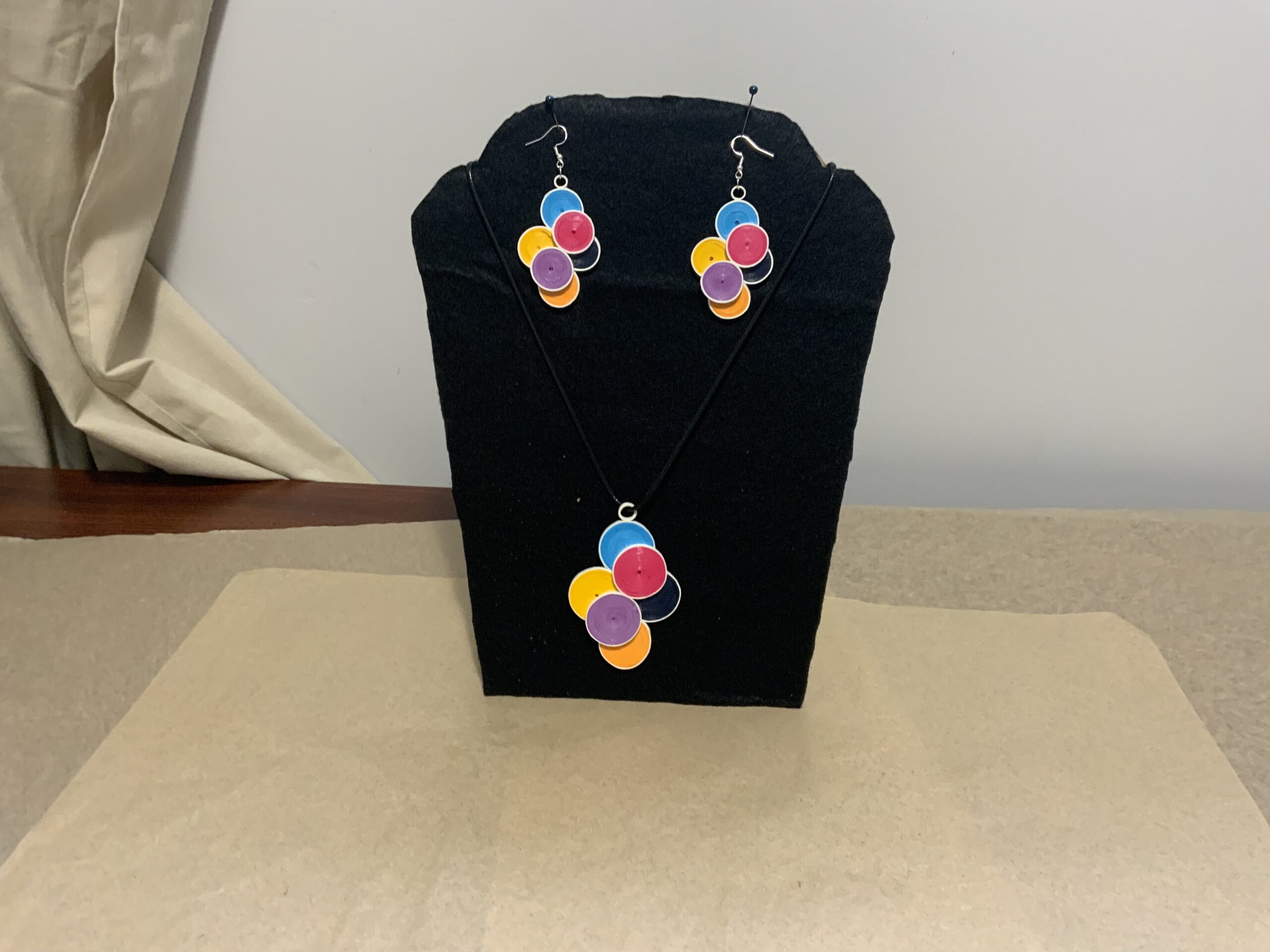 Bold, Vibrant, Colourful Handmade Quilled Circular style Earring/Necklace set, Artisan Jewelry - Image 4