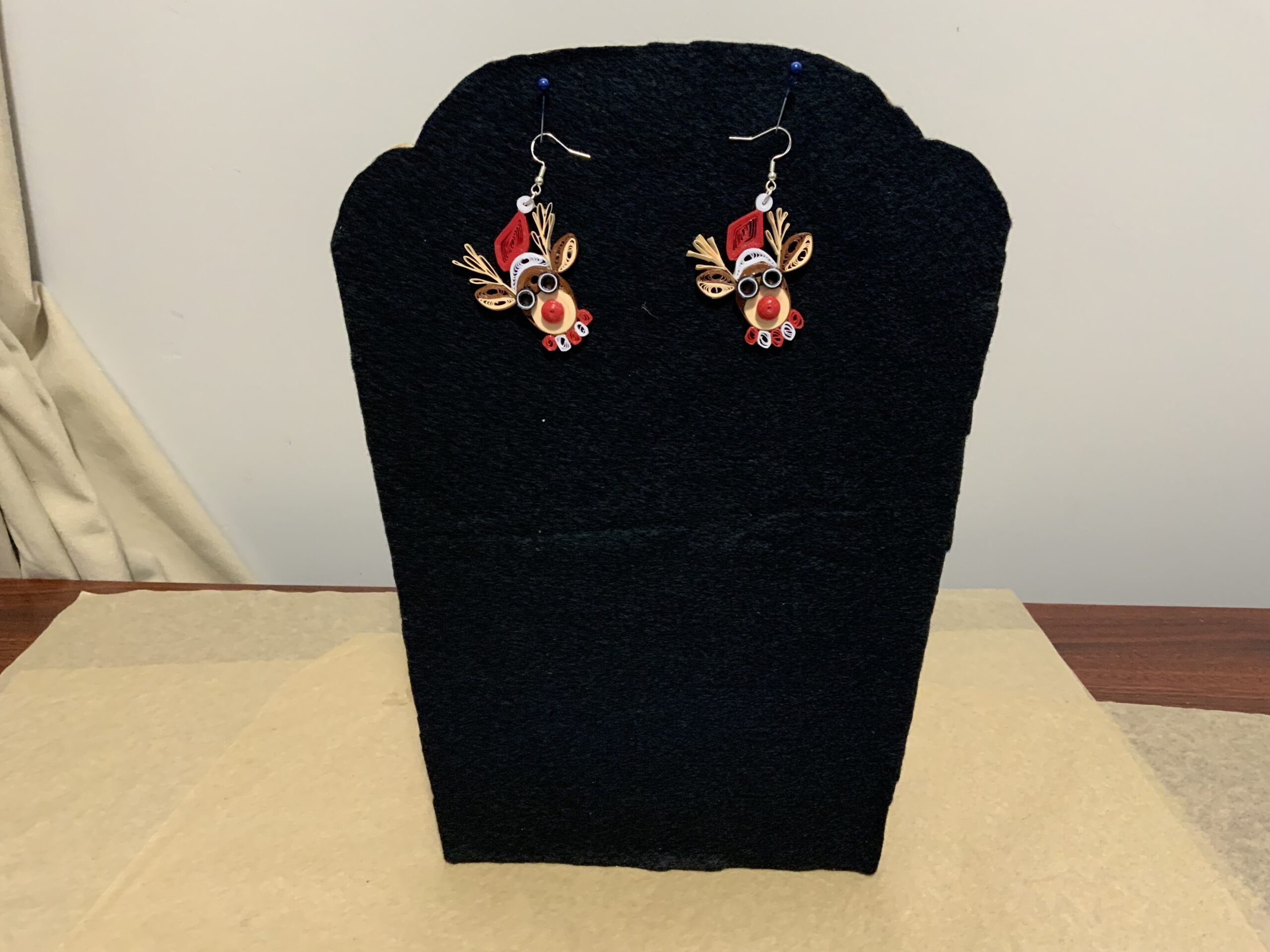 CHRISTMAS Earrings, Handmade Quilled Reindeer Earrings, Dangle Earrings - Image 10