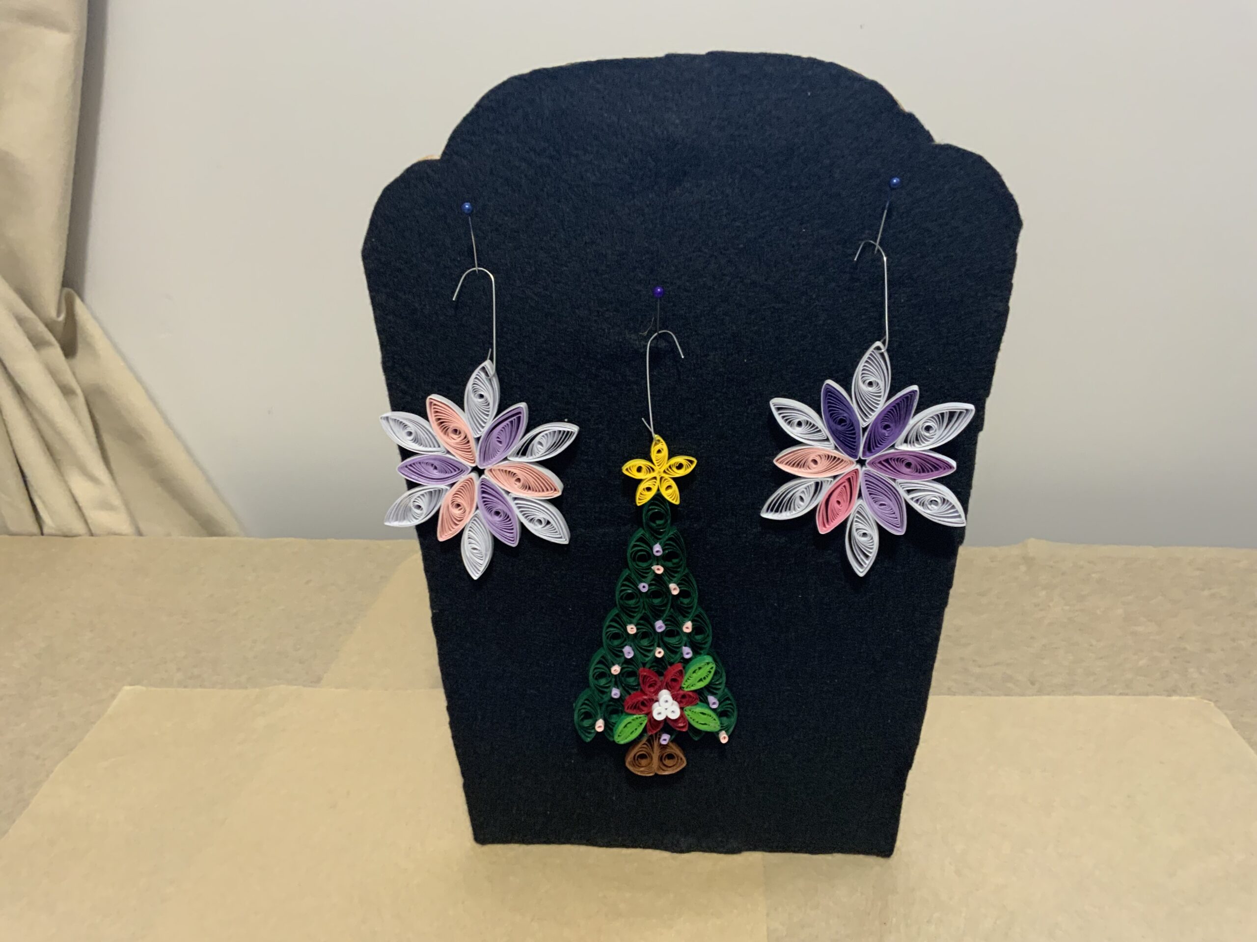 Handmade Quilled CHRISTMAS TREE Ornaments, 1 Tree and 2 Snowflakes per set - Image 6