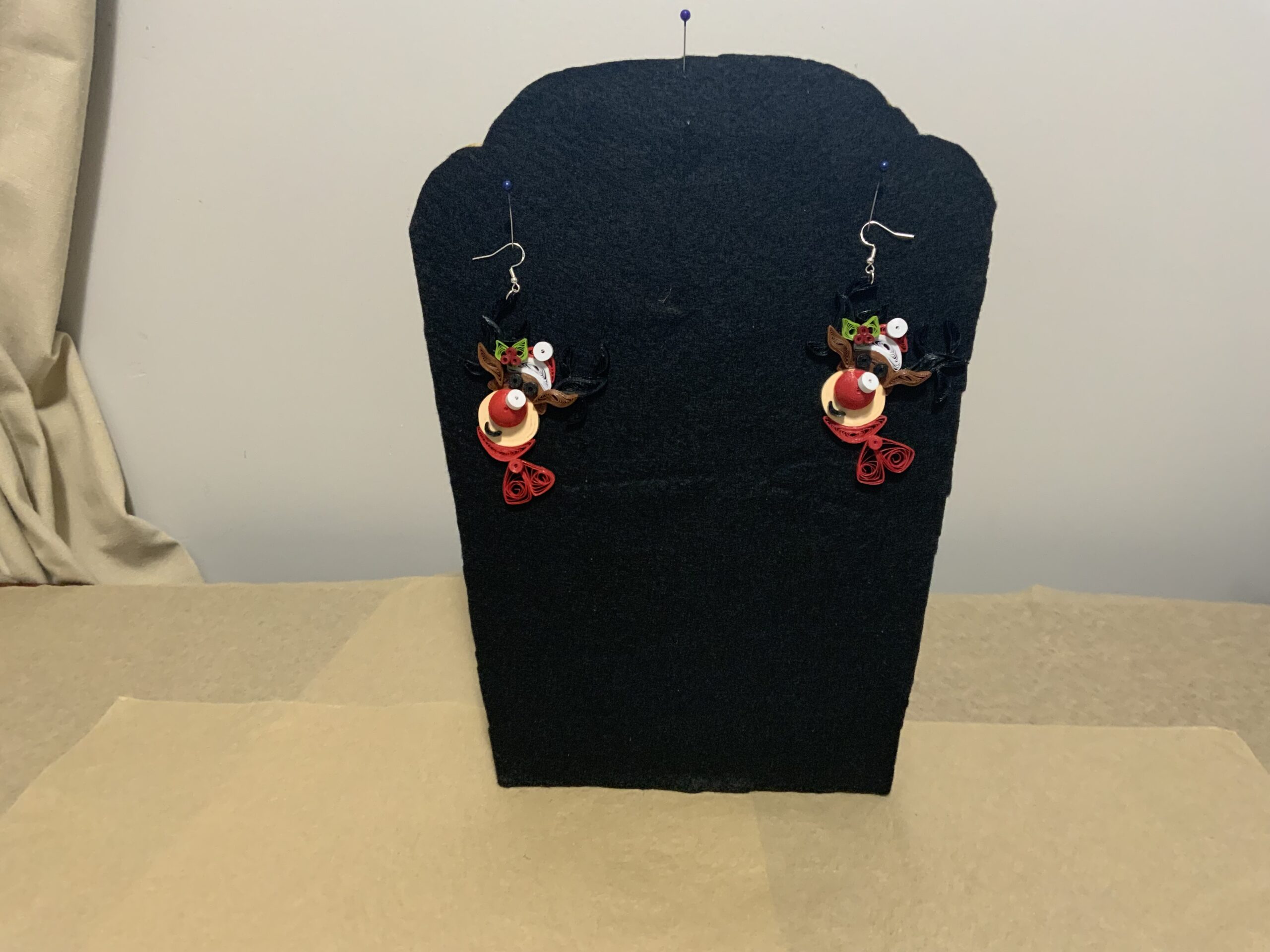 CHRISTMAS Earrings, Handmade Quilled Reindeer Earrings, Dangle Earrings - Image 6