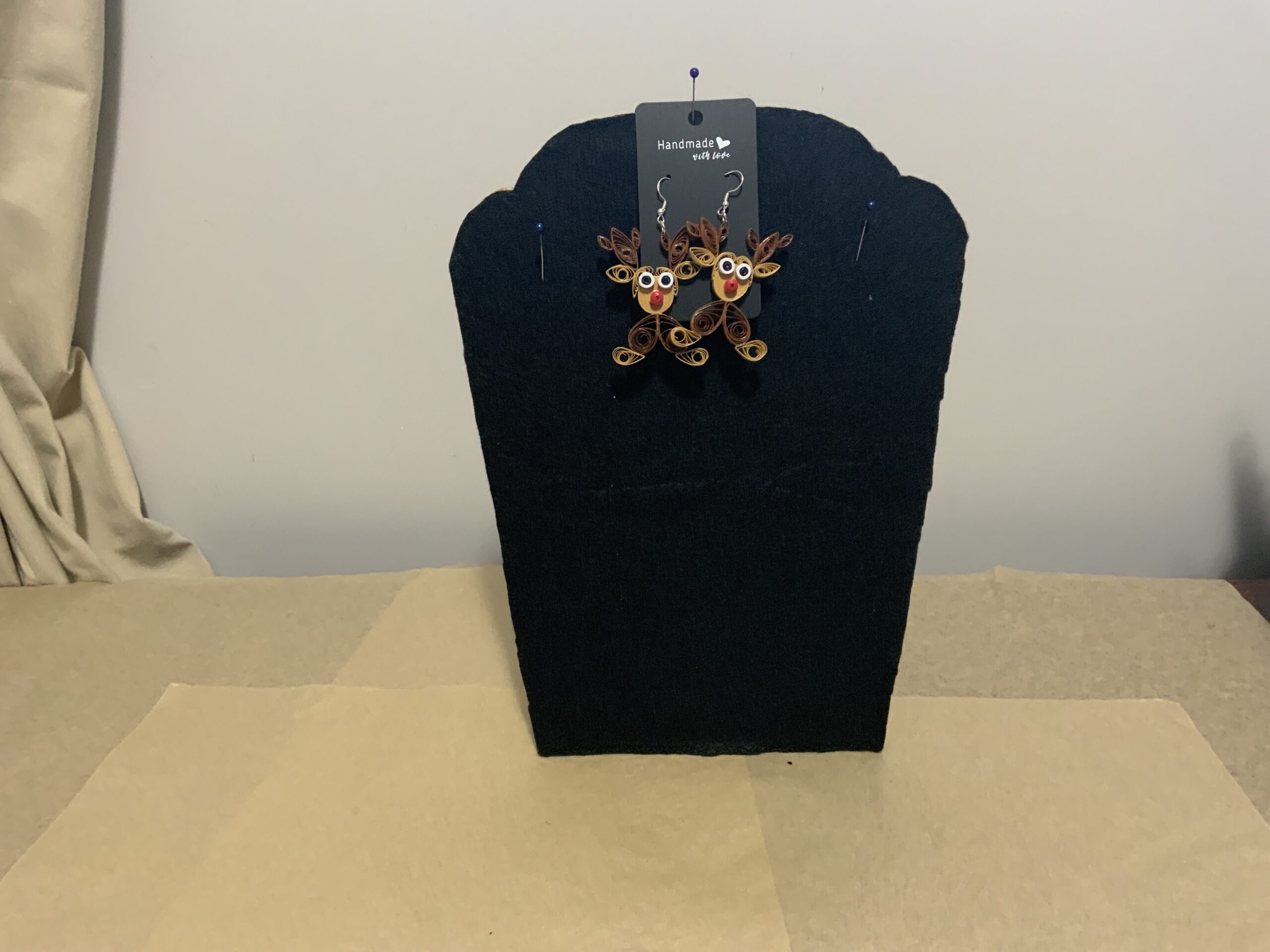 CHRISTMAS Earrings, Handmade Quilled Reindeer Earrings, Dangle Earrings - Image 3