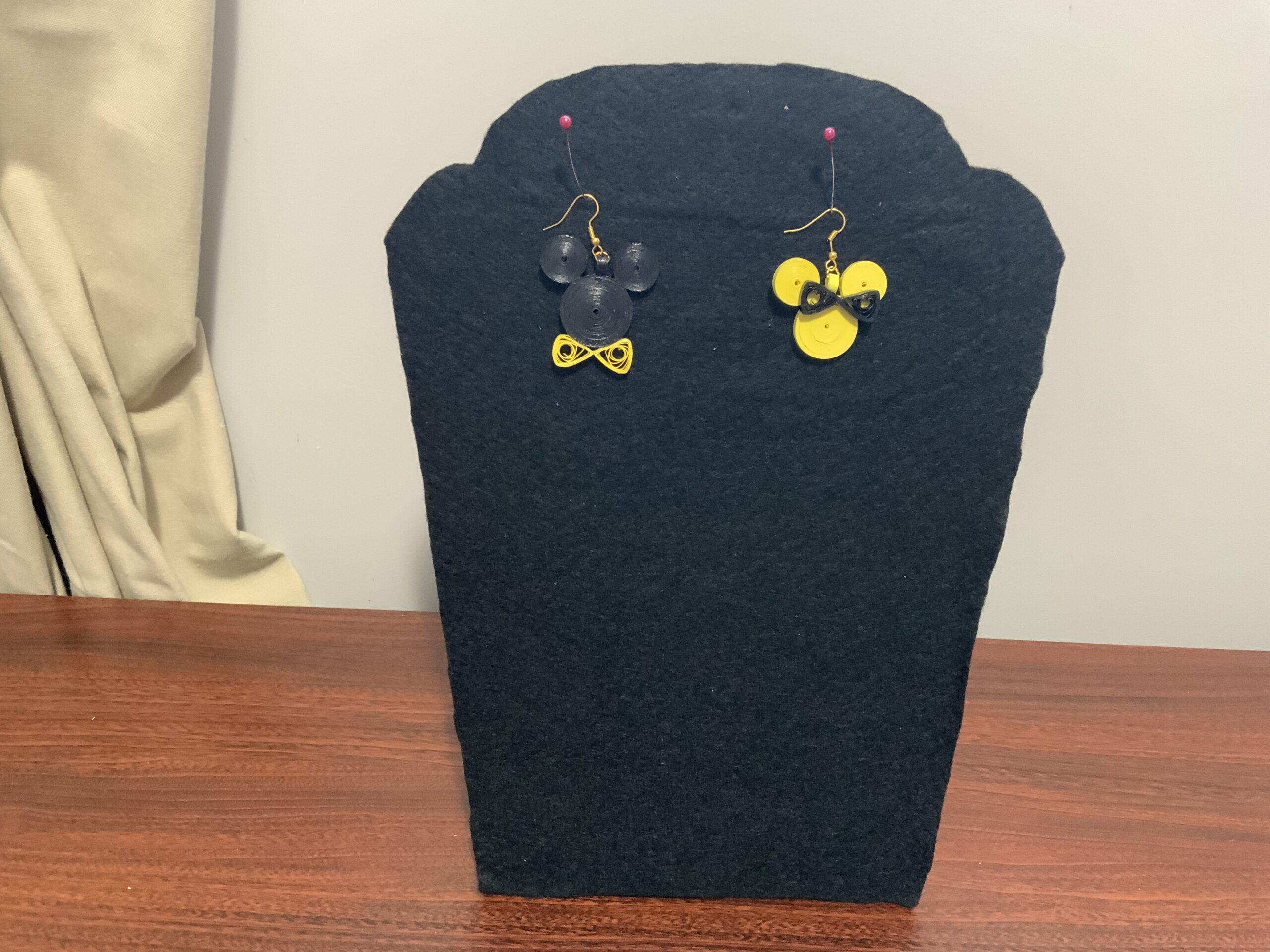 Handmade Quilled Mickey/Minnie Mouse Earrings, Artisan Jewelry, Unique gift Idea - Image 10