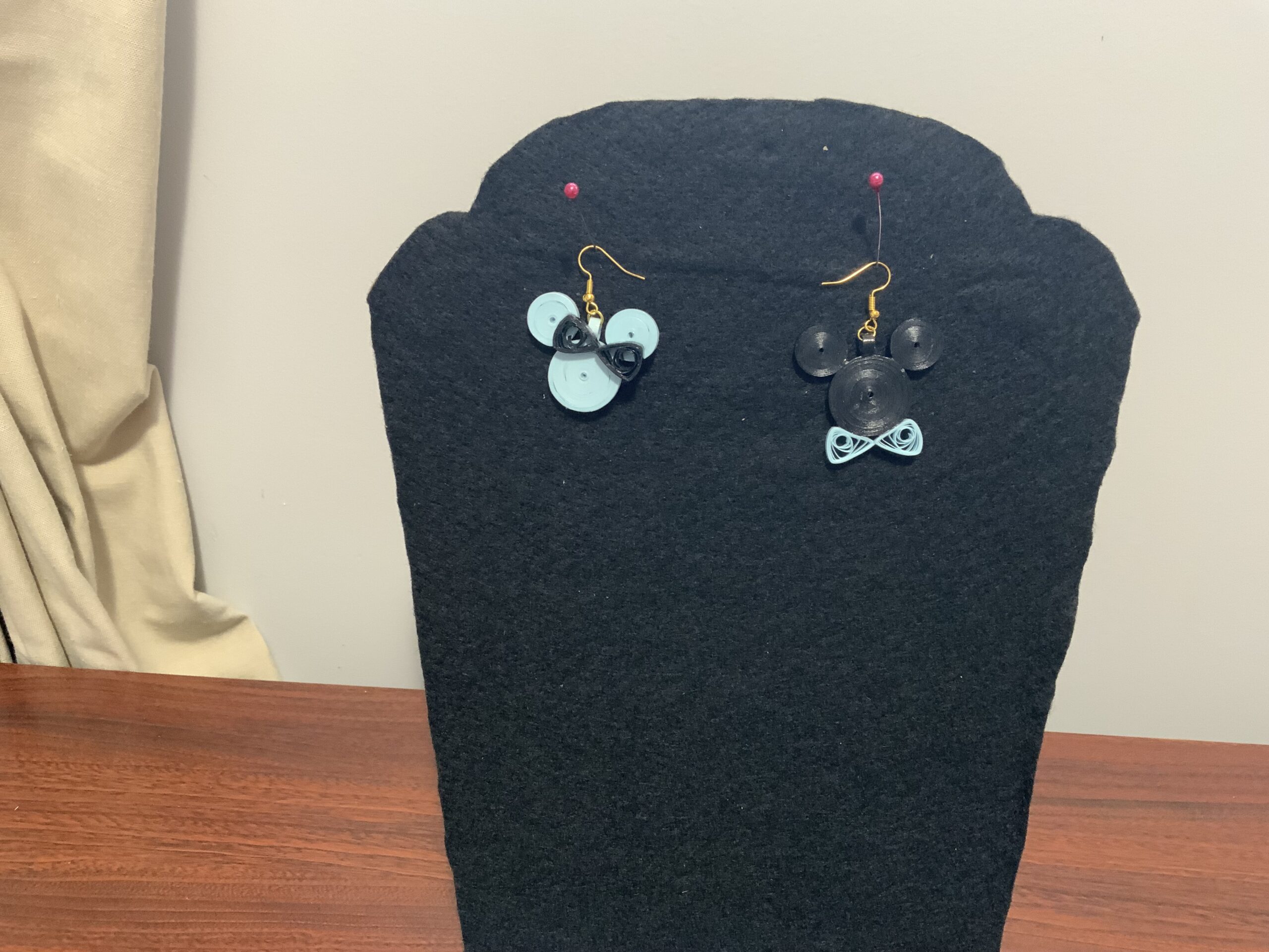 Handmade Quilled Mickey/Minnie Mouse Earrings, Artisan Jewelry, Unique gift Idea - Image 8