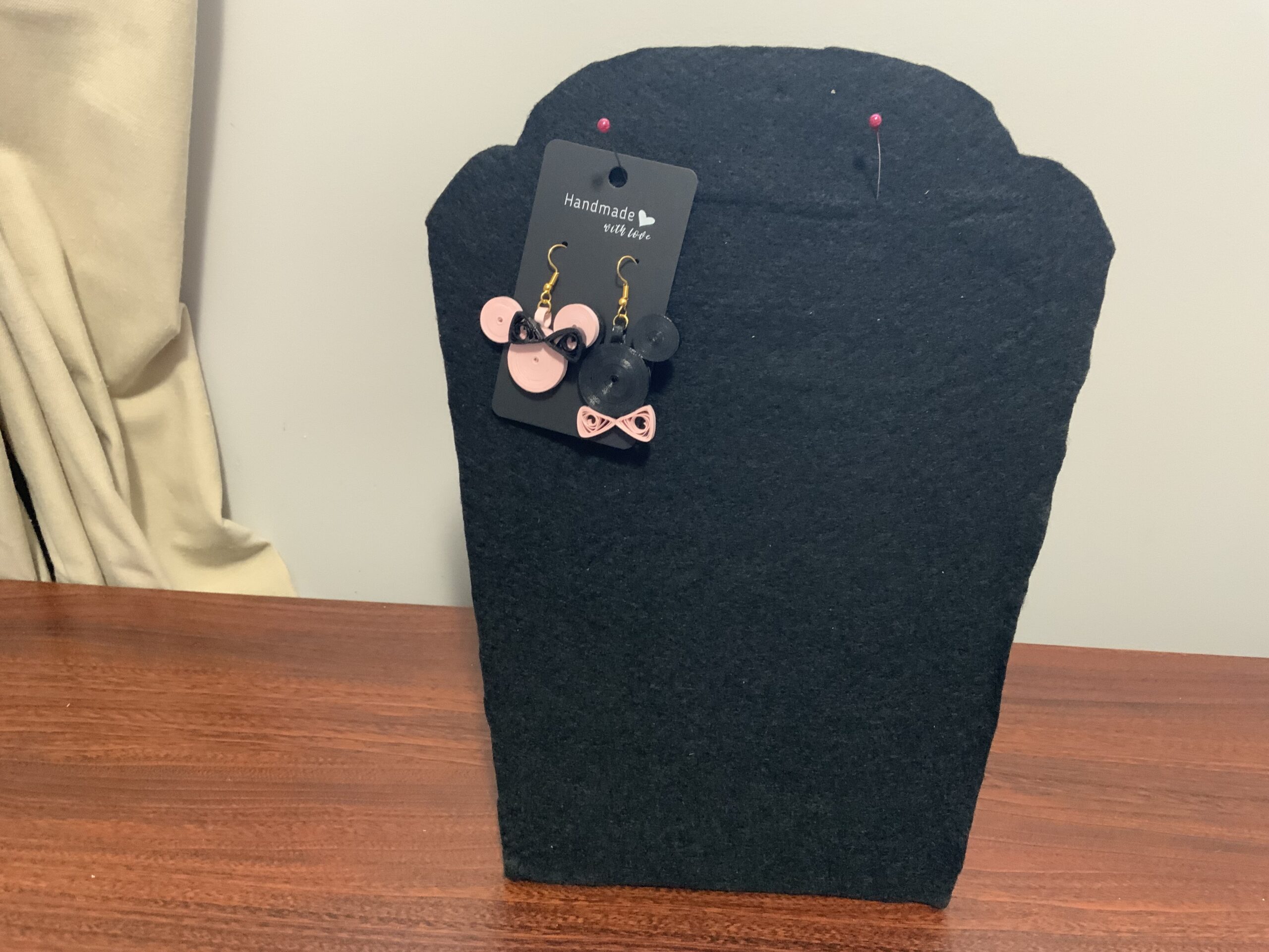 Handmade Quilled Mickey/Minnie Mouse Earrings, Artisan Jewelry, Unique gift Idea - Image 5