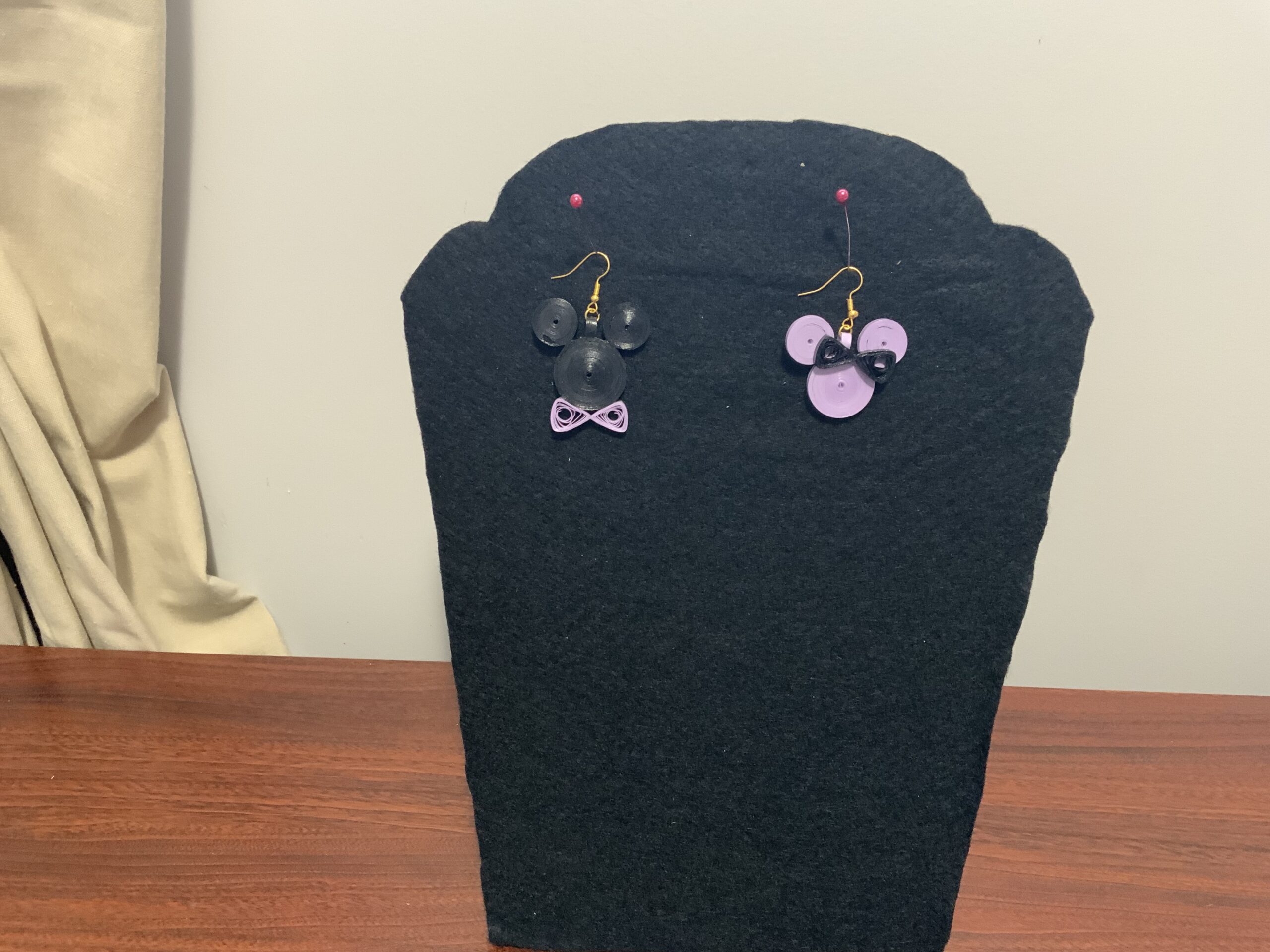 Handmade Quilled Mickey/Minnie Mouse Earrings, Artisan Jewelry, Unique gift Idea - Image 4