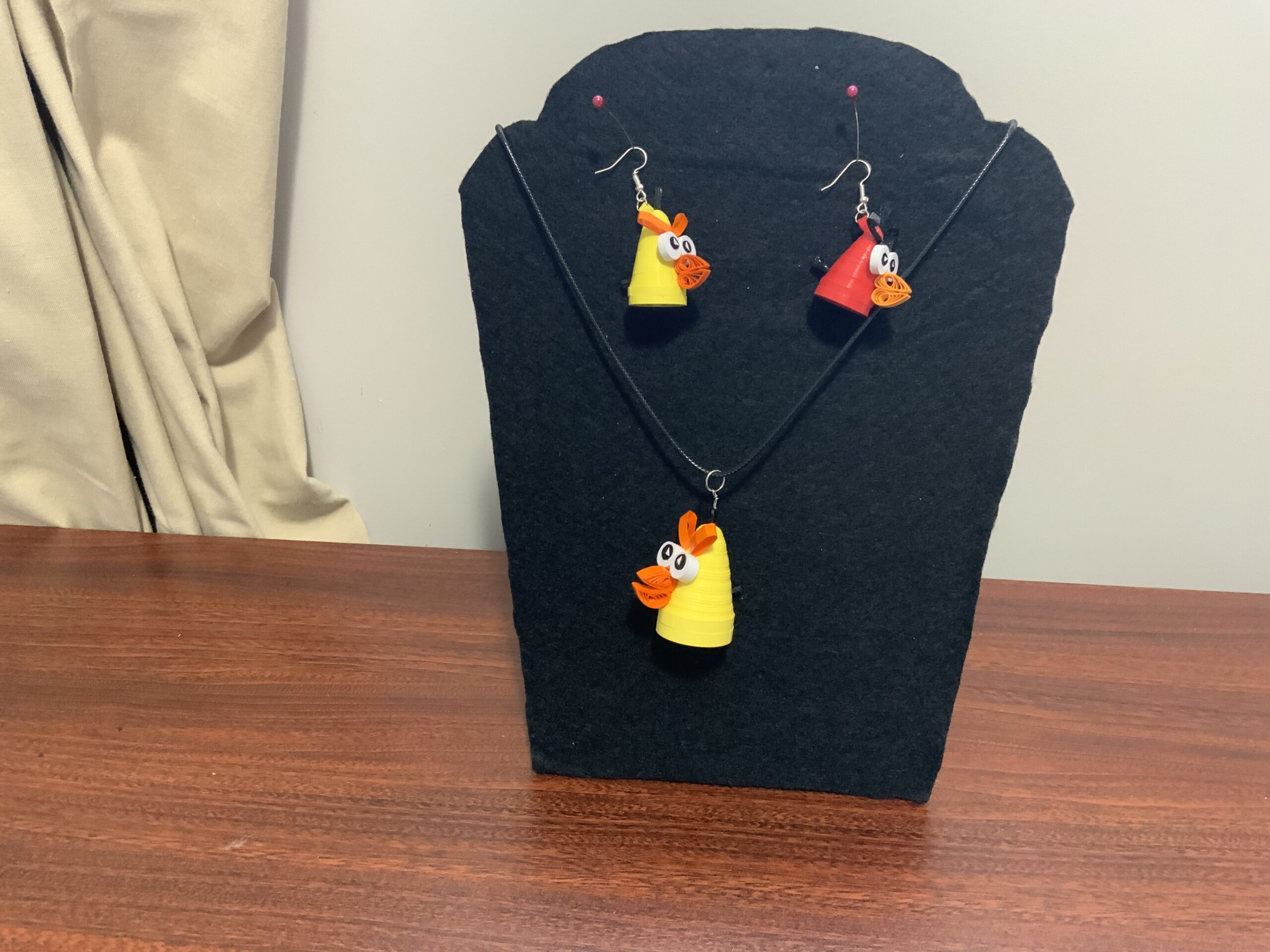 ANGRY BIRDS Handmade Quilled Earring/Necklace Set - Image 3