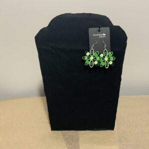 4-TONE GREEN STAR QUILLED EARRINGS, ARTISAN JEWELRY, EYE-CATCHING