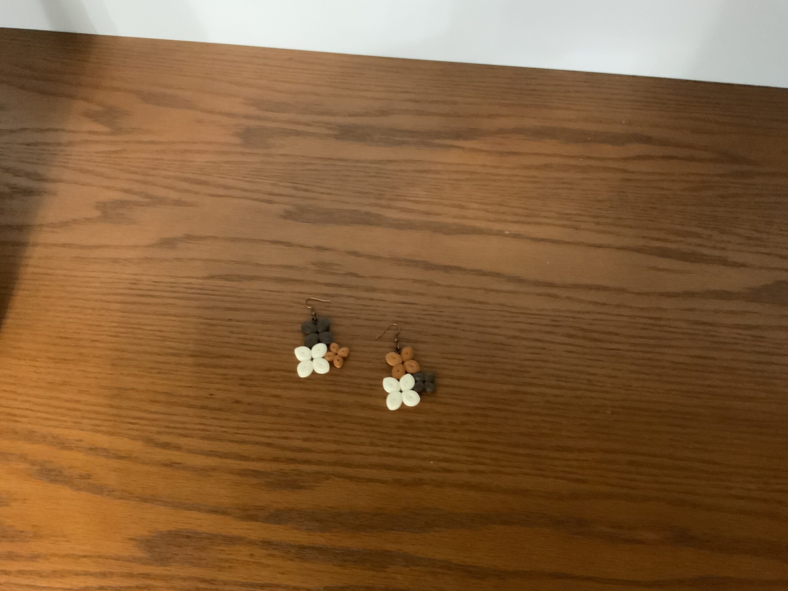 EARTH-TONE 3 FLOWER QUILLED EARRINGS, ARTISAN JEWELRY, ARTISTIC - Image 5