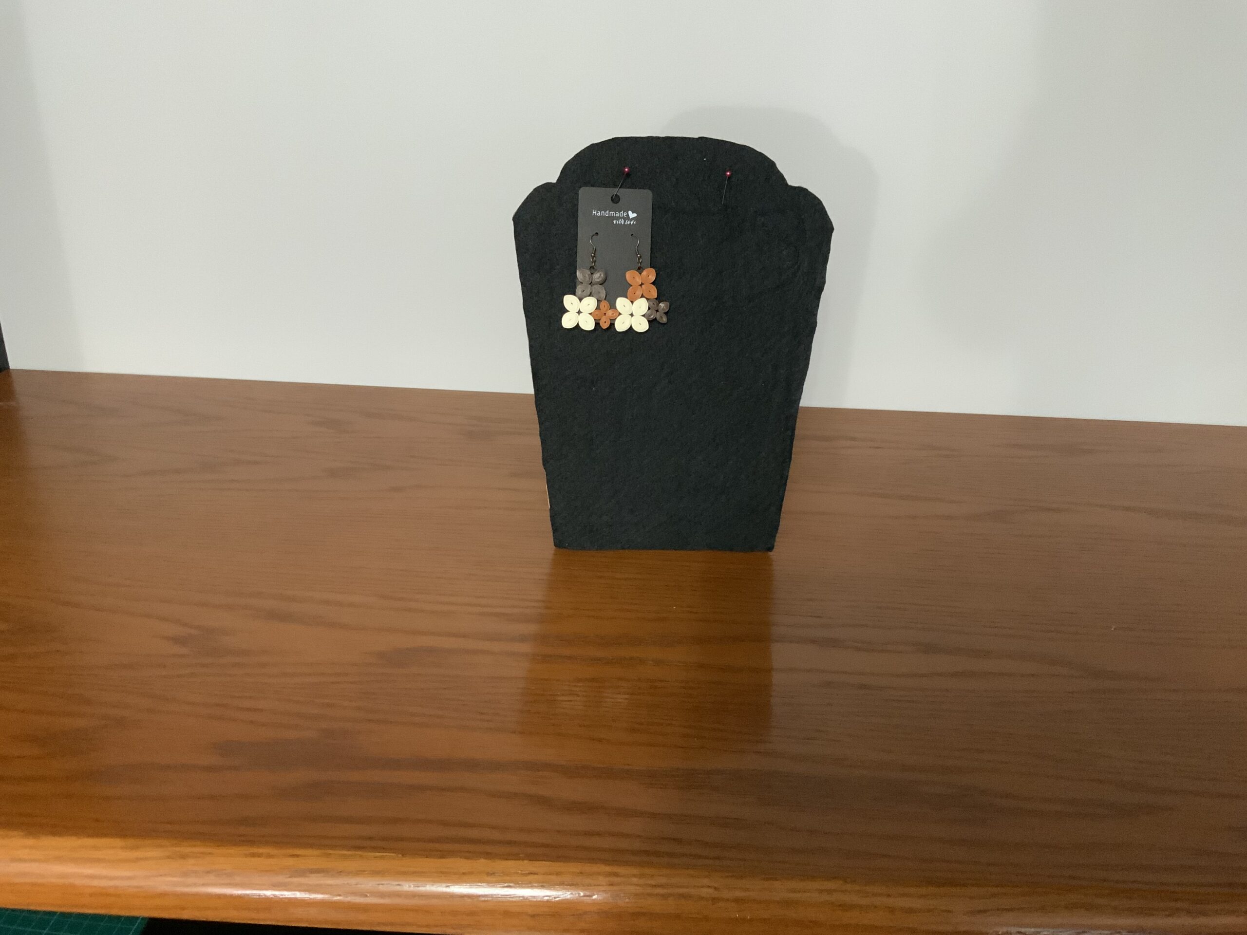 EARTH-TONE 3 FLOWER QUILLED EARRINGS, ARTISAN JEWELRY, ARTISTIC - Image 3