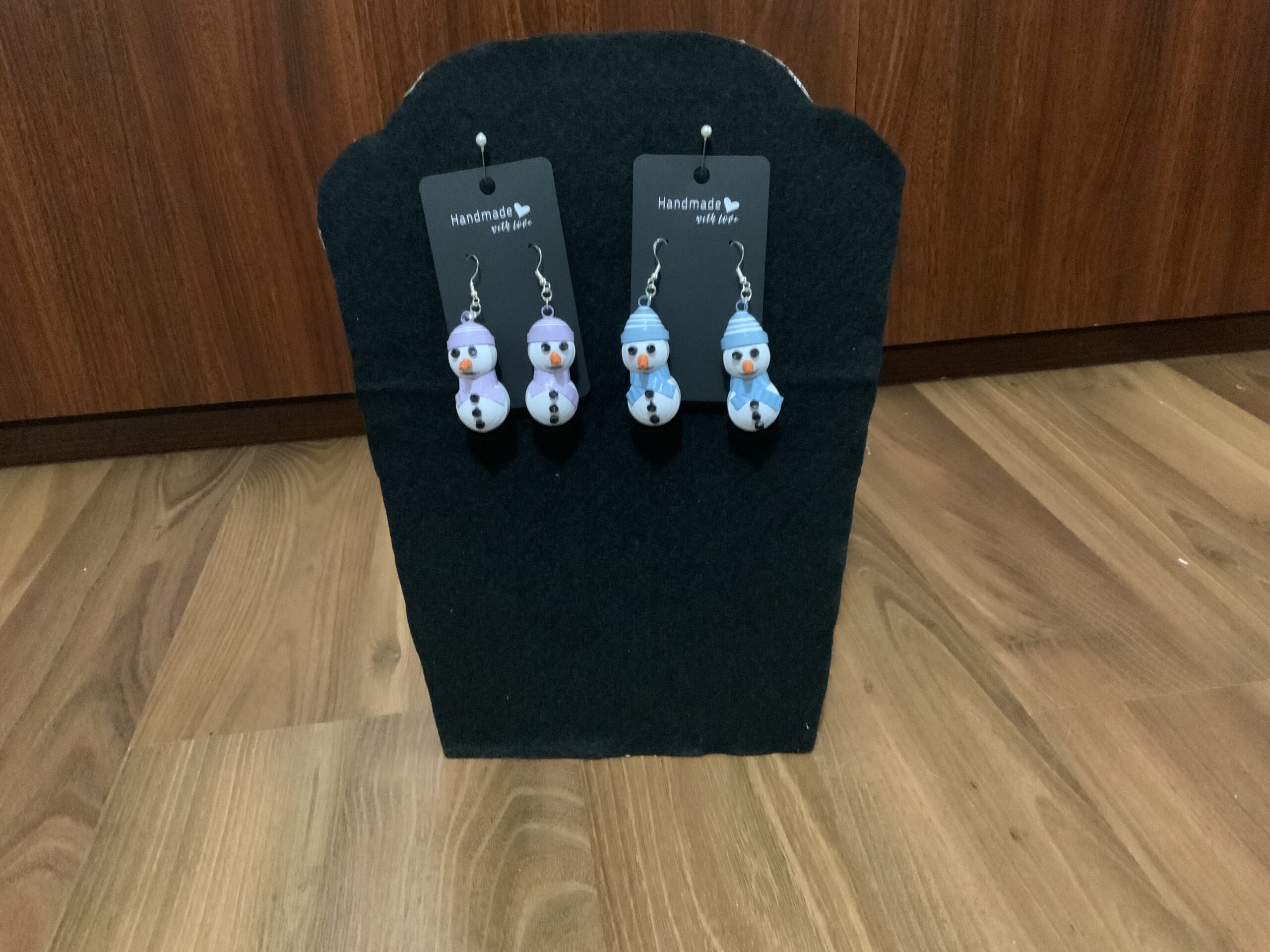 Handmade Quilled CHRISTMAS SNOWMAN Earrings, Festive Fun Earrings, Dangle Earrings