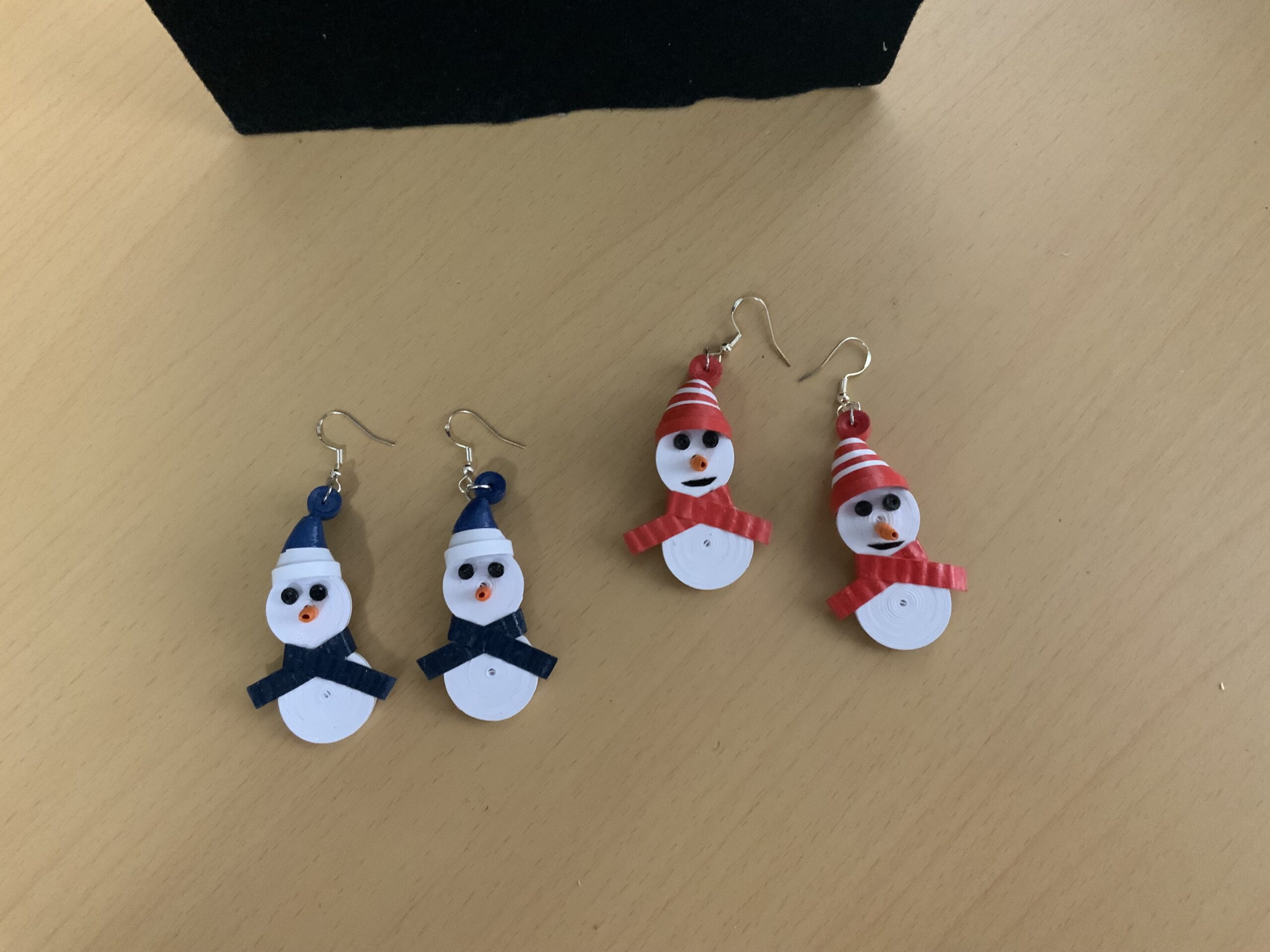 Handmade Quilled CHRISTMAS SNOWMAN Earrings, Festive Fun Earrings, Dangle Earrings - Image 3