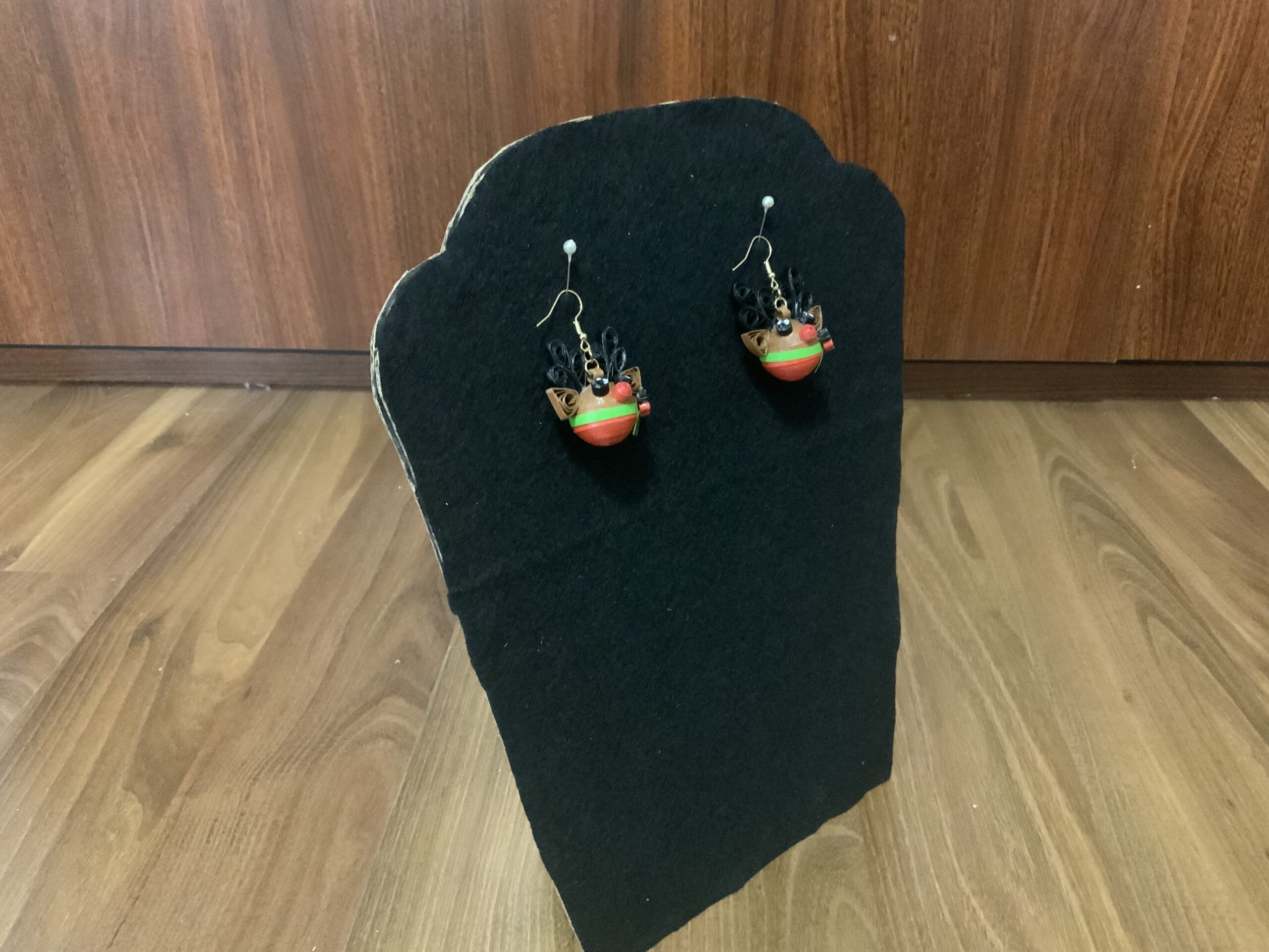 Handmade Quilled CHRISTMAS REINDEER Earrings, Festive Fun Earrings, Dangle Earrings - Image 6