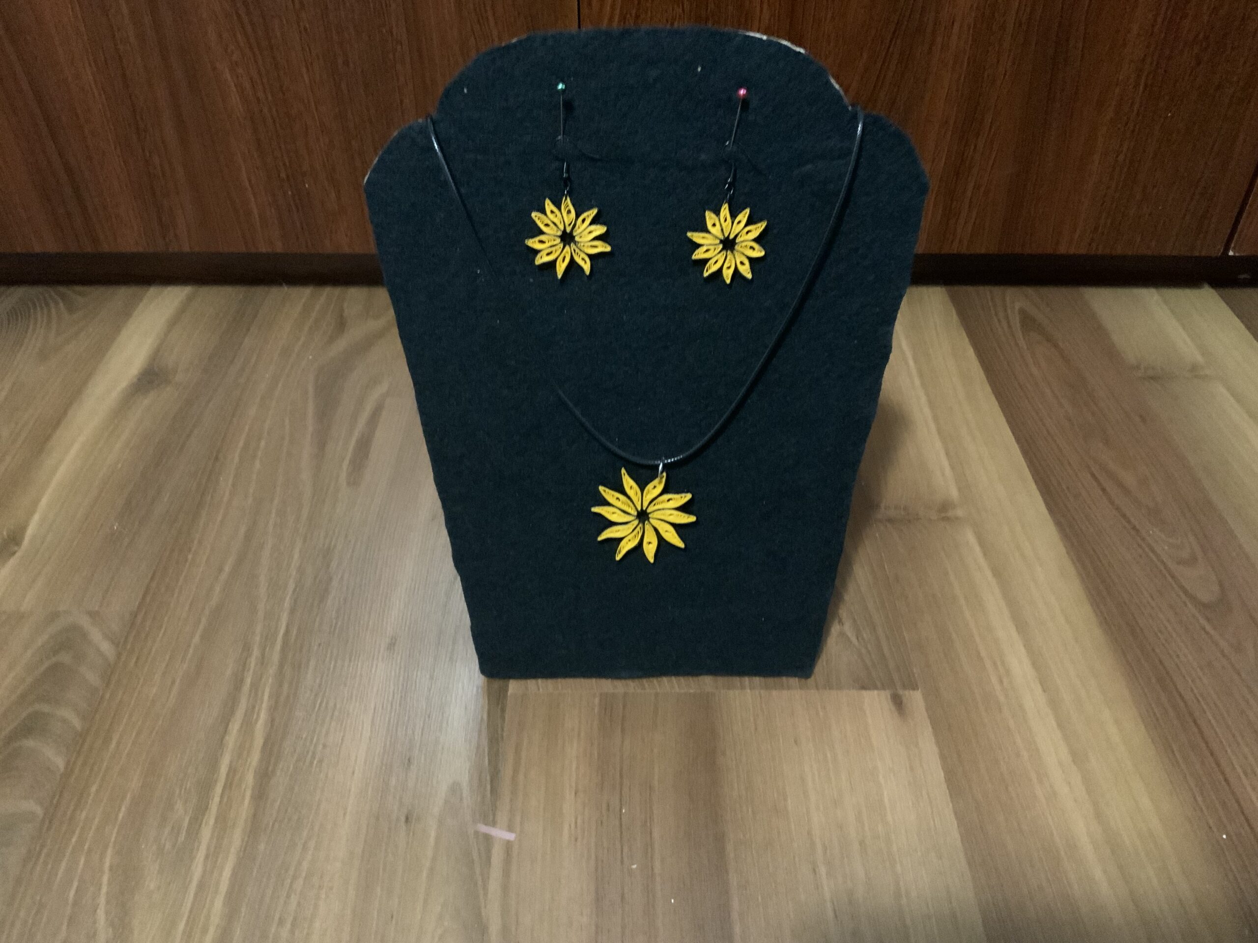 Gold & Black Handmade Sunflower Quilled Jewelry Set - Image 5