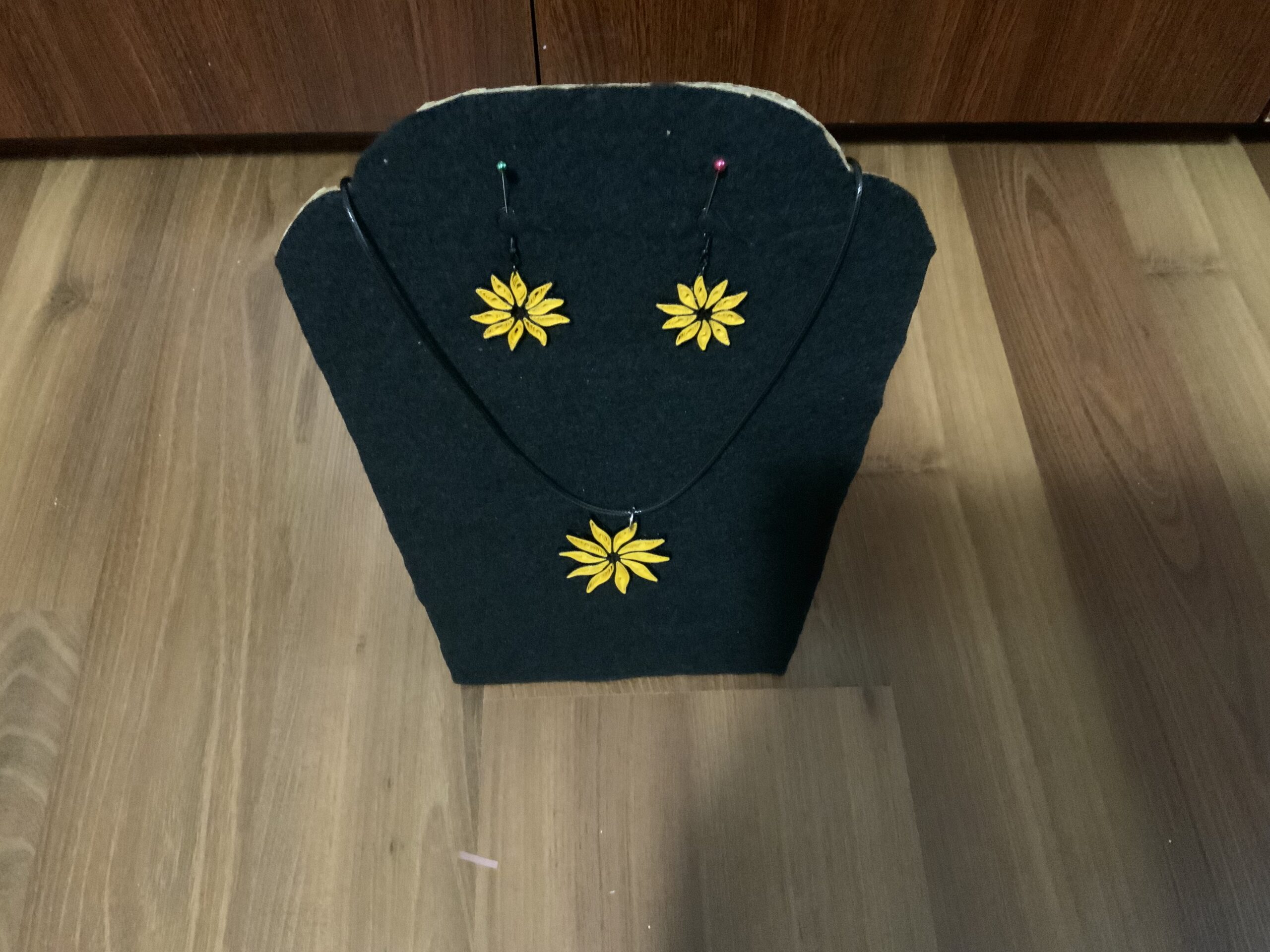 Gold & Black Handmade Sunflower Quilled Jewelry Set - Image 6