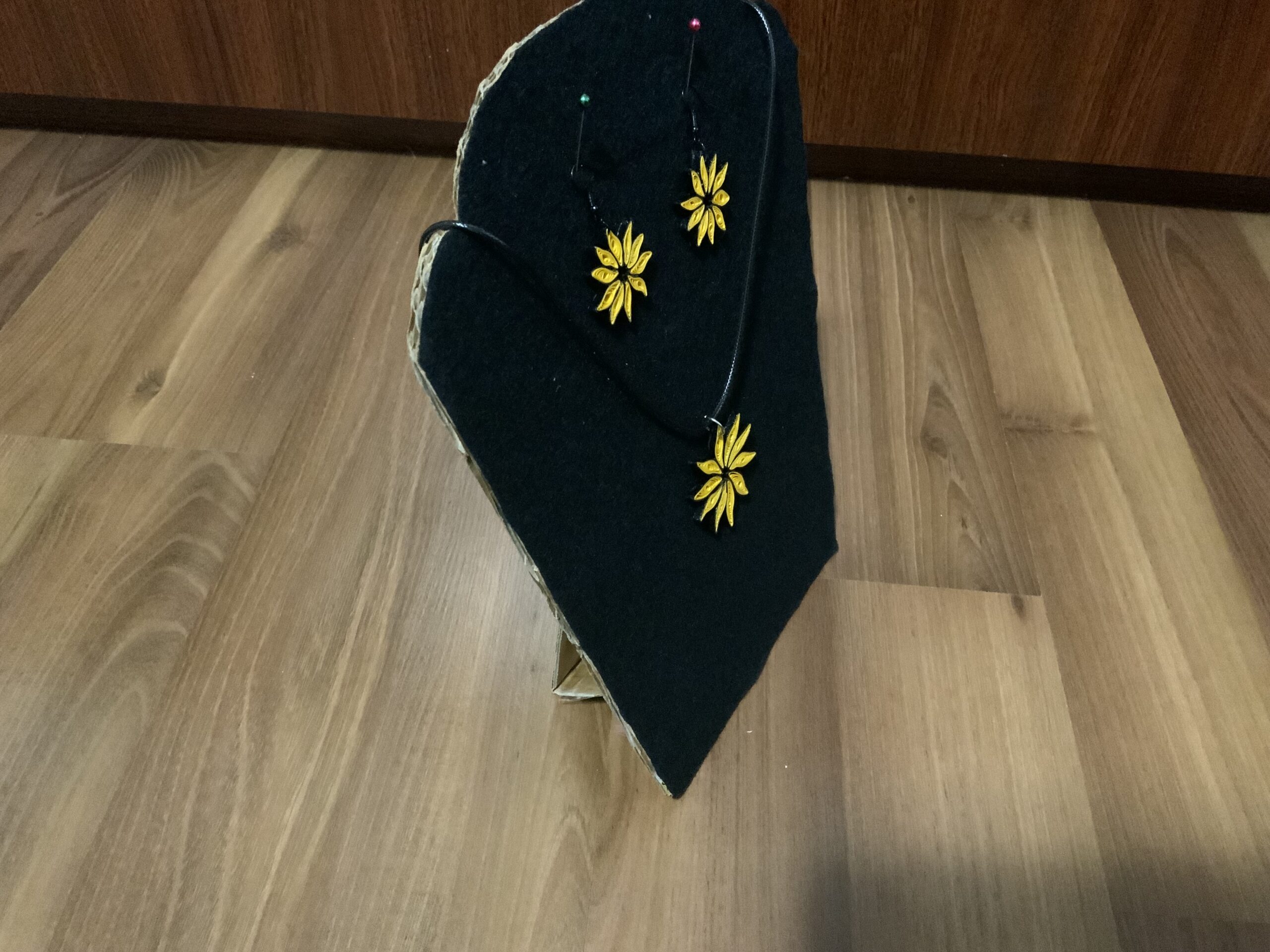 Gold & Black Handmade Sunflower Quilled Jewelry Set - Image 7