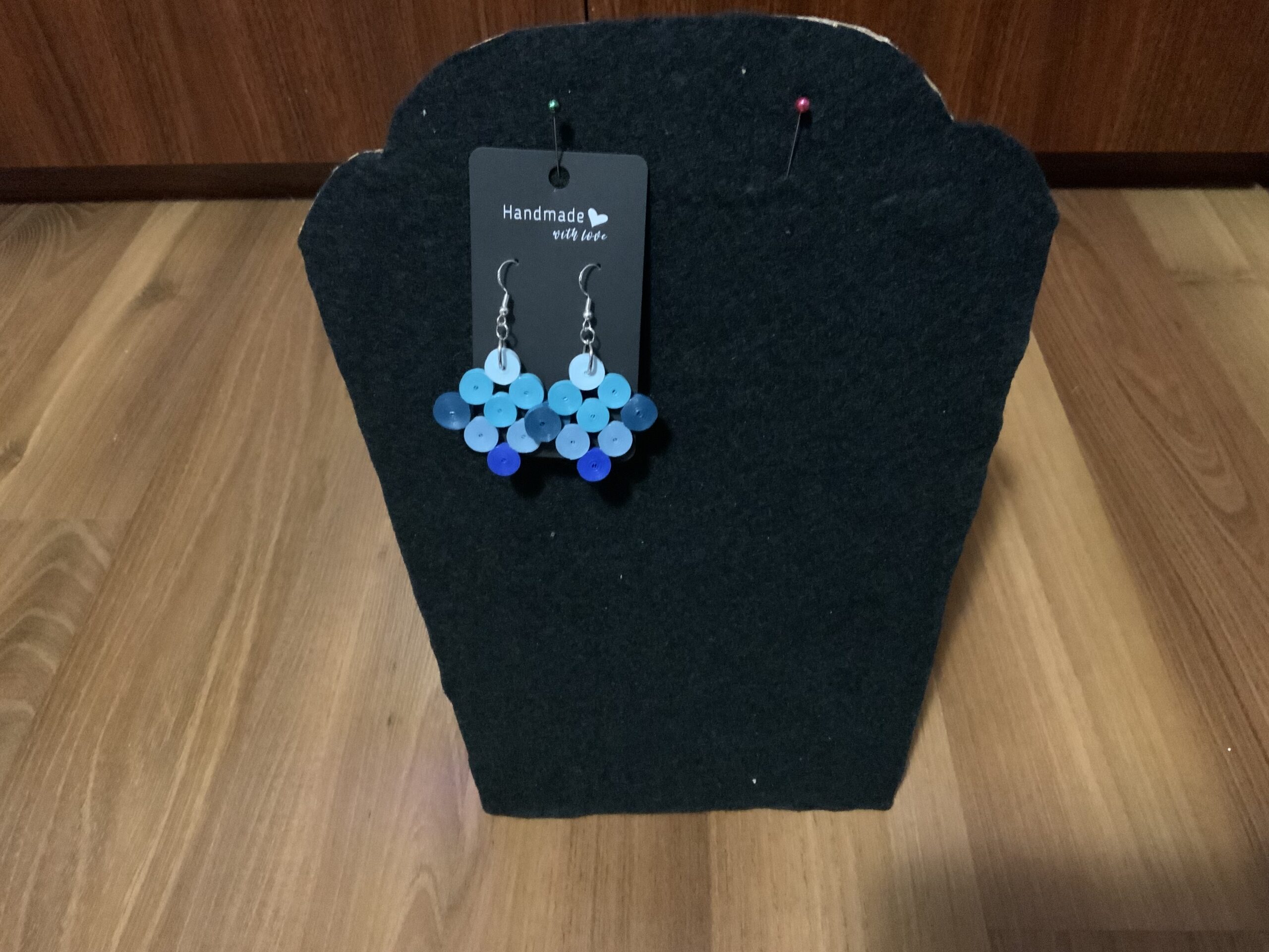 Quilled circular earrings in four elegant shades of blue